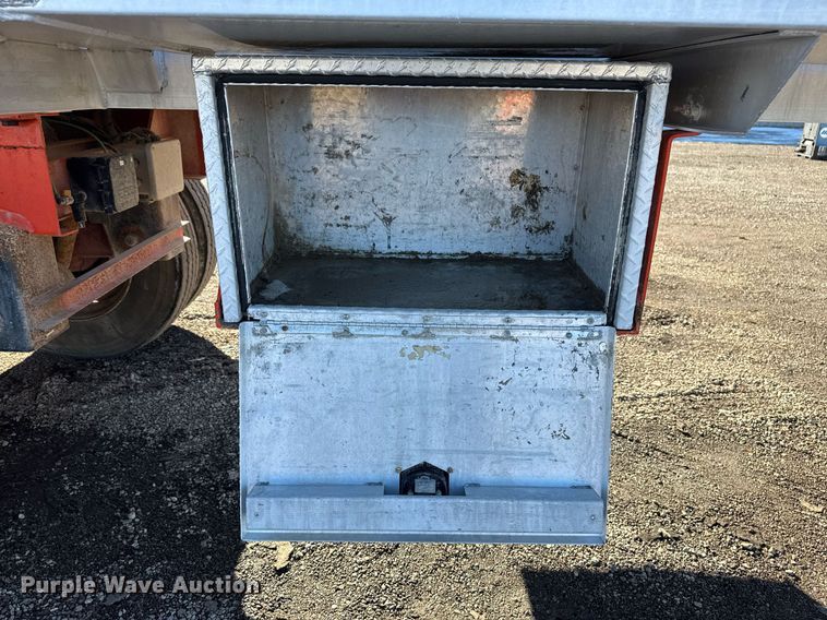 image for item EG2475 2012 Dragon Products Trailers vacuum trailer