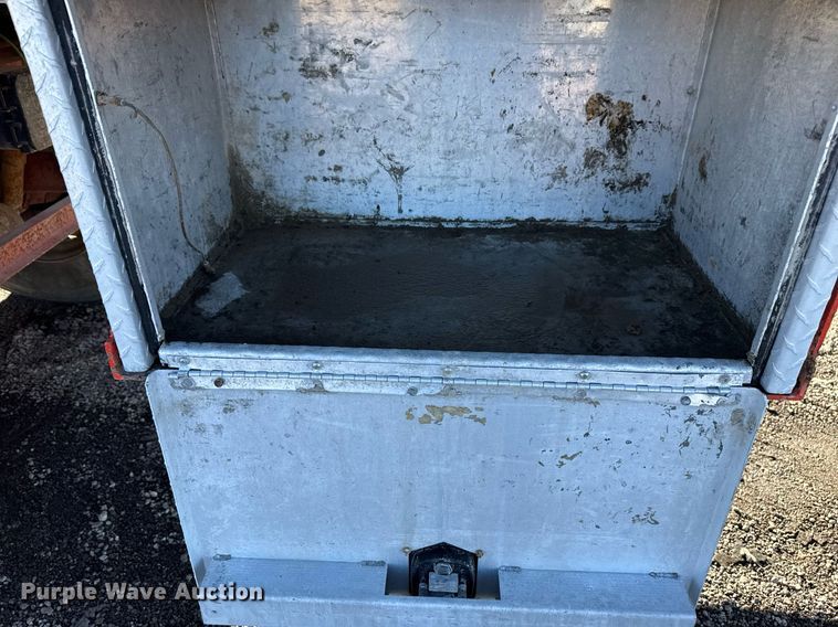 image for item EG2475 2012 Dragon Products Trailers vacuum trailer