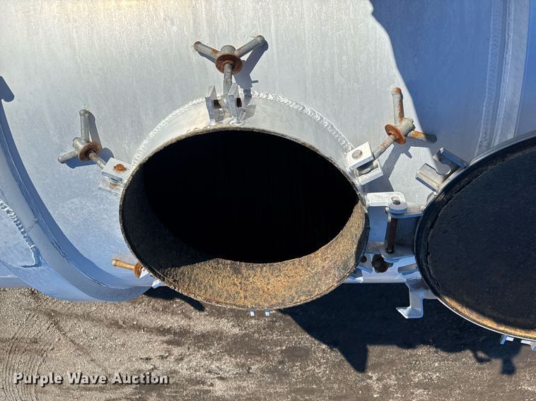 image for item EG2475 2012 Dragon Products Trailers vacuum trailer