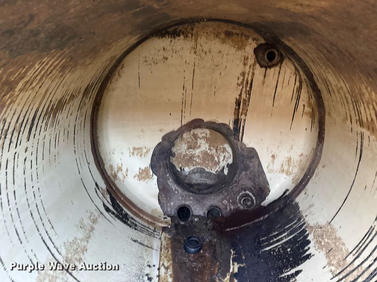 image for item EG2475 2012 Dragon Products Trailers vacuum trailer