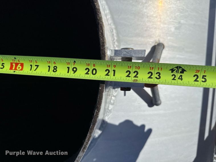 image for item EG2475 2012 Dragon Products Trailers vacuum trailer