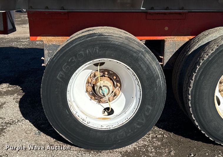 image for item EG2475 2012 Dragon Products Trailers vacuum trailer