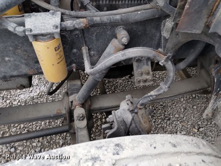 image for item EH0073 2006 Peterbilt 378 semi truck