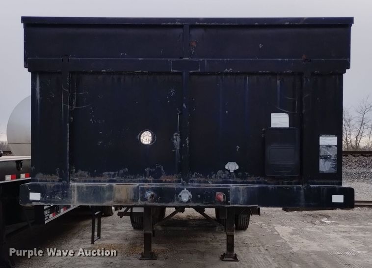 image for item EH0115 1992 Dynaweld flatbed trailer