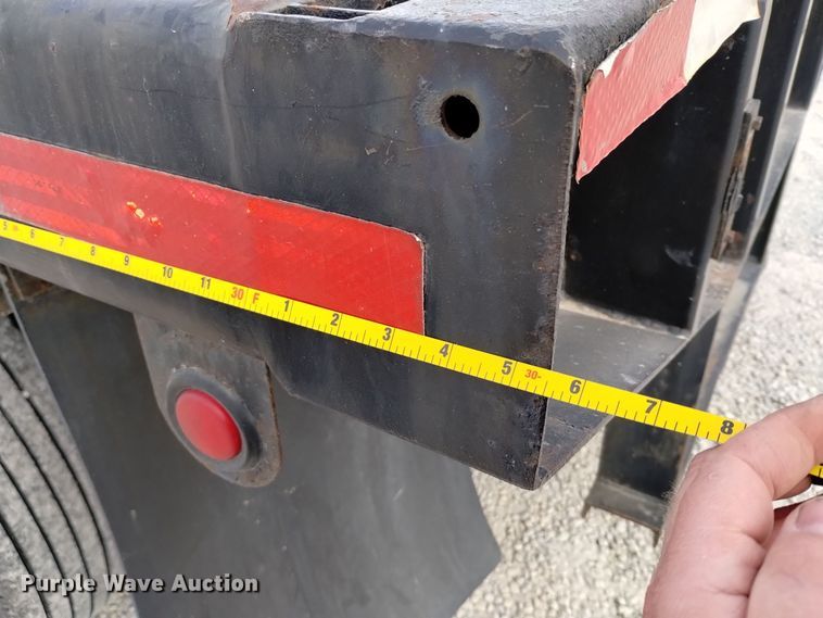 image for item EH0115 1992 Dynaweld flatbed trailer