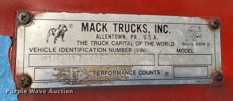 image for item EH0117 1985 Mack R686ST truck cab and chassis