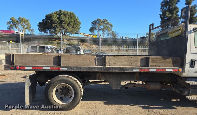 image for item EI4099 2010 International Durastar 4300 dump flatbed truck