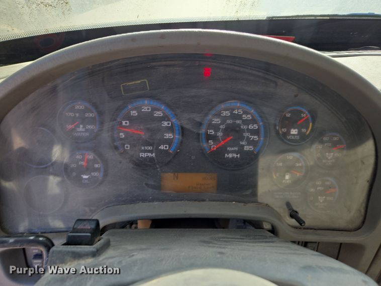 image for item EI4099 2010 International Durastar 4300 dump flatbed truck