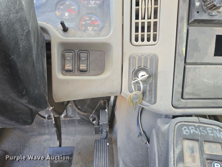 image for item EI4099 2010 International Durastar 4300 dump flatbed truck