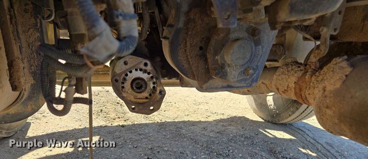 image for item EI4101 2010 International Durastar 4300 truck cab and chassis