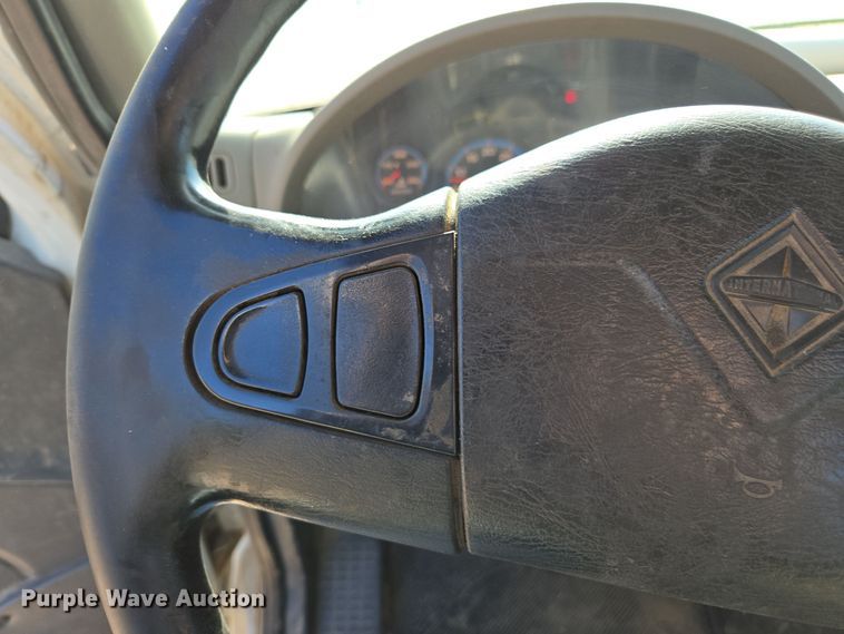 image for item EI4101 2010 International Durastar 4300 truck cab and chassis