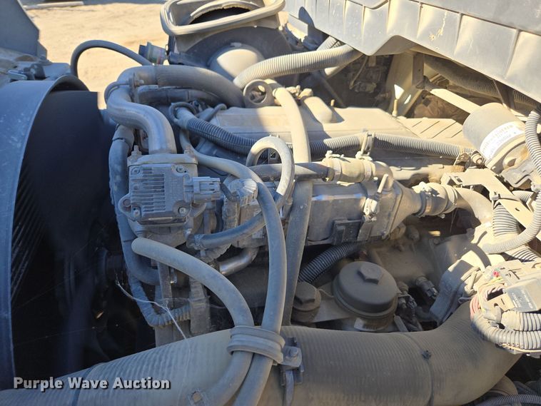 image for item EI4101 2010 International Durastar 4300 truck cab and chassis