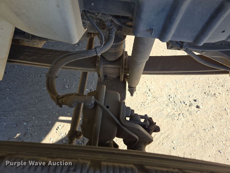 image for item EI4101 2010 International Durastar 4300 truck cab and chassis