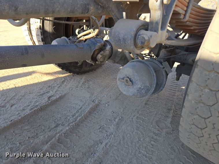 image for item EI4101 2010 International Durastar 4300 truck cab and chassis