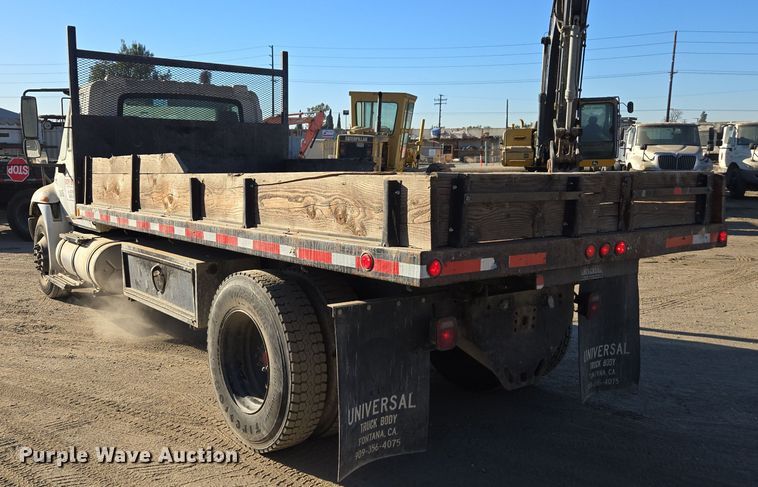 image for item EI4102 2010 International Durastar 4300 dump flatbed truck