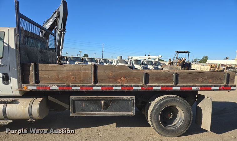 image for item EI4102 2010 International Durastar 4300 dump flatbed truck