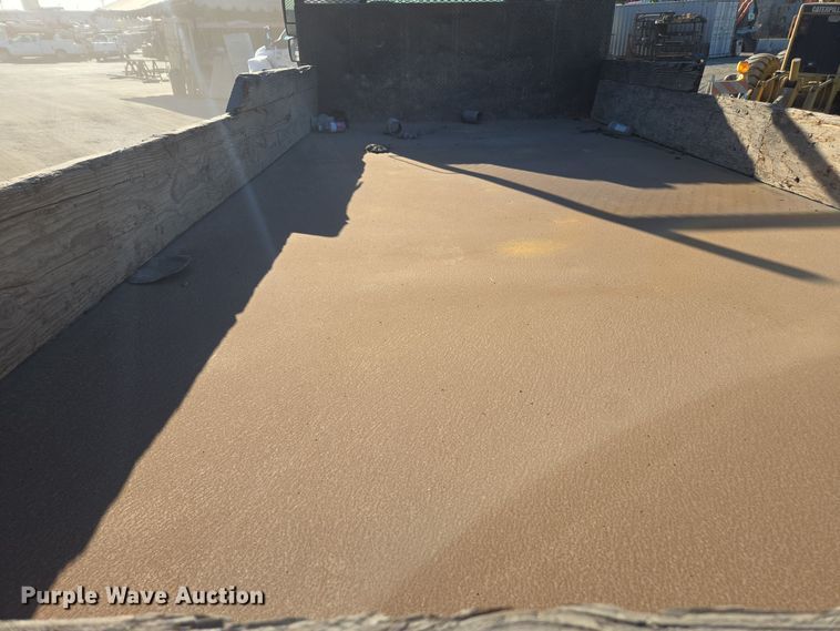 image for item EI4102 2010 International Durastar 4300 dump flatbed truck