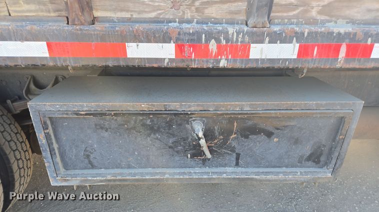 image for item EI4102 2010 International Durastar 4300 dump flatbed truck