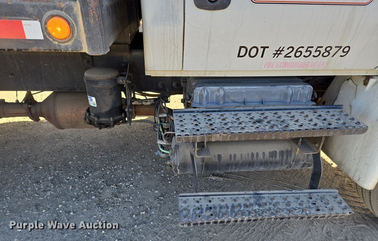 image for item EI4102 2010 International Durastar 4300 dump flatbed truck