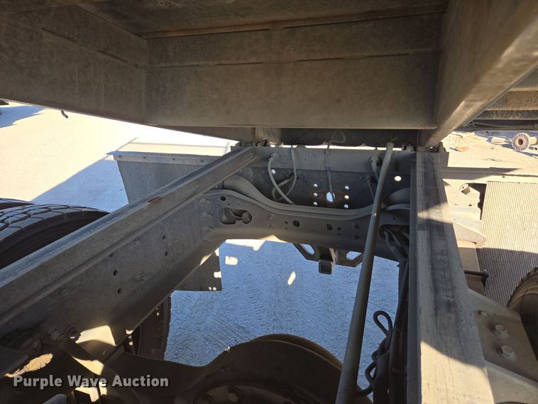 image for item EI4102 2010 International Durastar 4300 dump flatbed truck