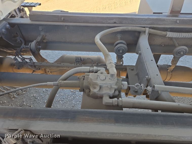 image for item EI4102 2010 International Durastar 4300 dump flatbed truck