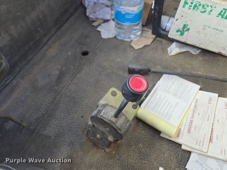 image for item EI4102 2010 International Durastar 4300 dump flatbed truck