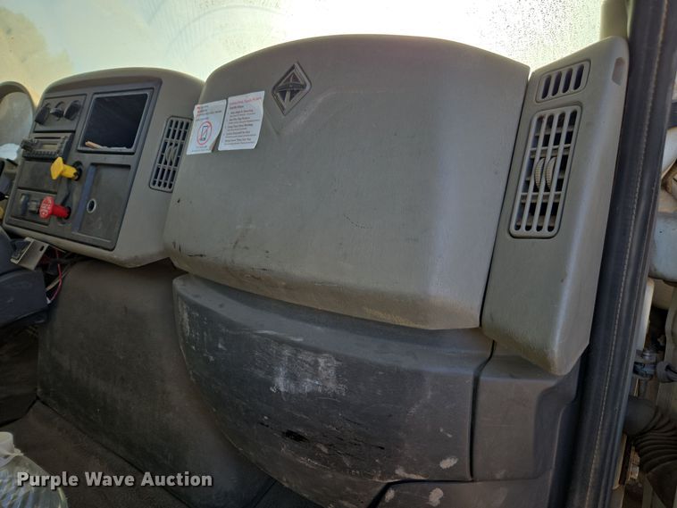 image for item EI4102 2010 International Durastar 4300 dump flatbed truck