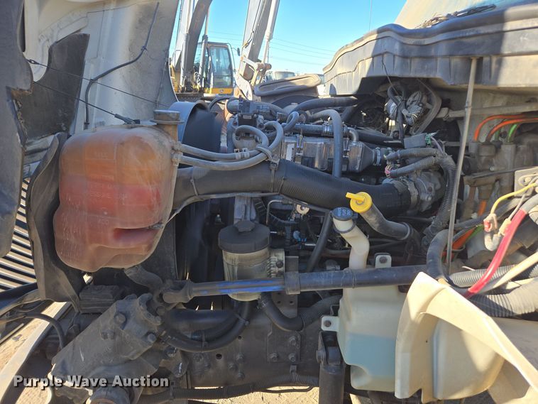 image for item EI4102 2010 International Durastar 4300 dump flatbed truck