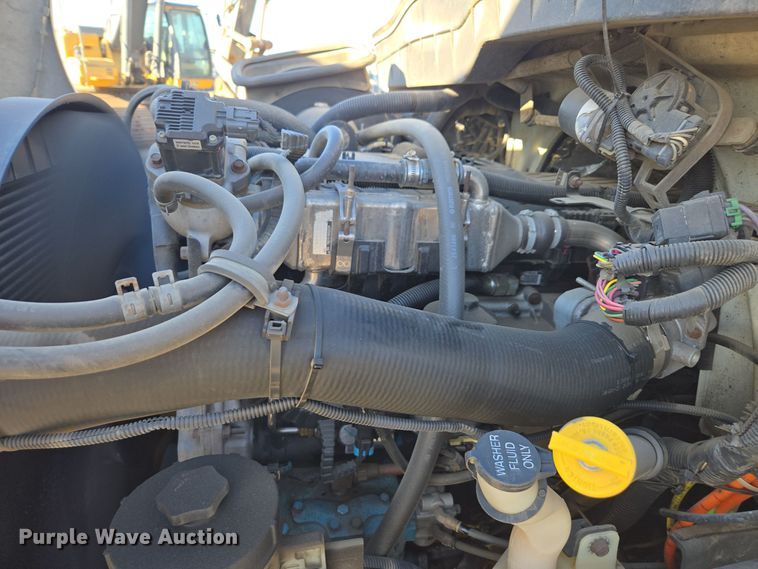 image for item EI4102 2010 International Durastar 4300 dump flatbed truck