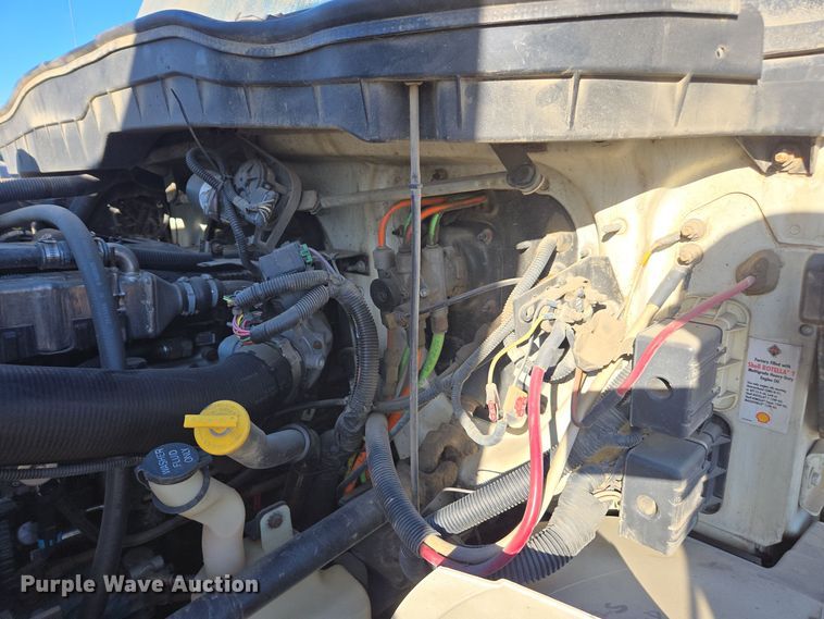 image for item EI4102 2010 International Durastar 4300 dump flatbed truck