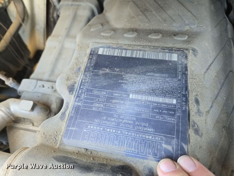 image for item EI4102 2010 International Durastar 4300 dump flatbed truck