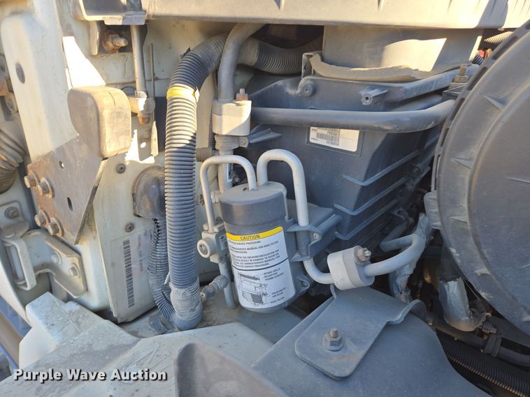 image for item EI4102 2010 International Durastar 4300 dump flatbed truck