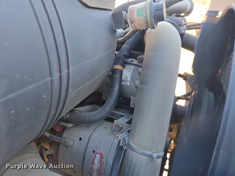 image for item EI4102 2010 International Durastar 4300 dump flatbed truck