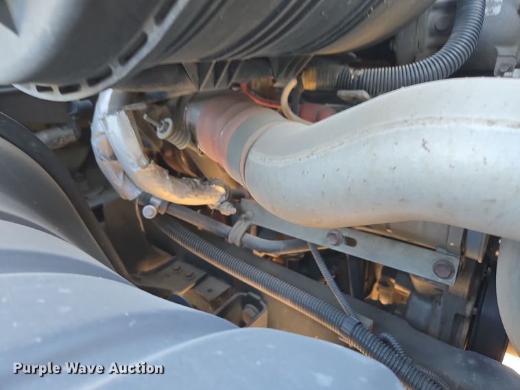 image for item EI4102 2010 International Durastar 4300 dump flatbed truck