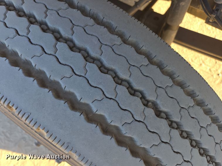 image for item EI4102 2010 International Durastar 4300 dump flatbed truck