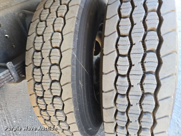 image for item EI4102 2010 International Durastar 4300 dump flatbed truck