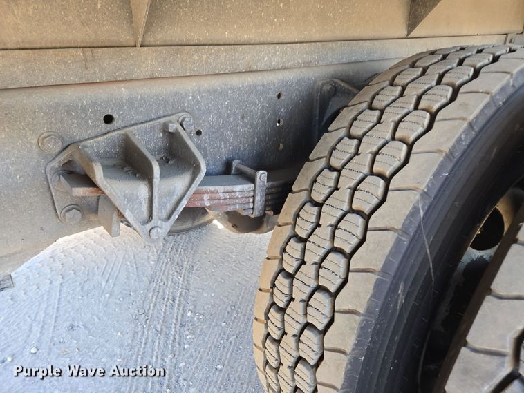 image for item EI4102 2010 International Durastar 4300 dump flatbed truck