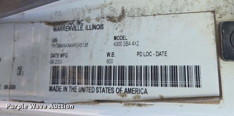 image for item EI4102 2010 International Durastar 4300 dump flatbed truck