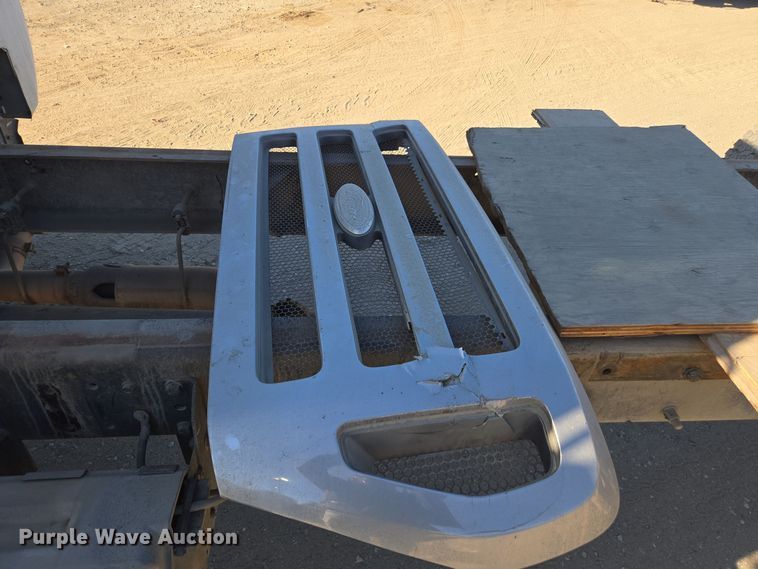 image for item EI4103 2009 Ford  F750 Super Duty XL truck cab and chassis