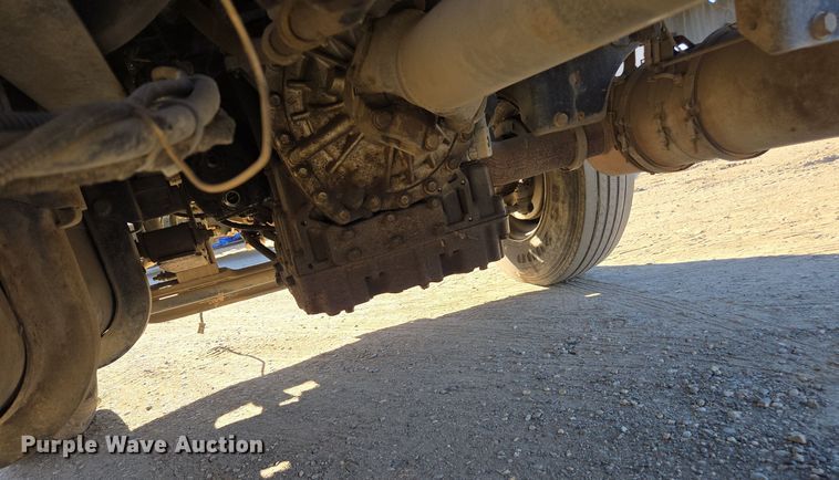 image for item EI4103 2009 Ford  F750 Super Duty XL truck cab and chassis