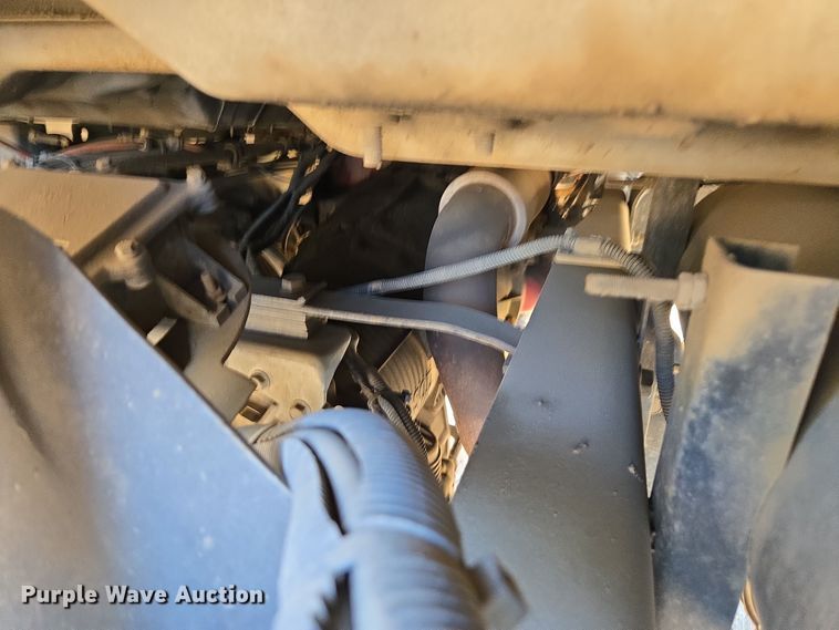 image for item EI4103 2009 Ford  F750 Super Duty XL truck cab and chassis