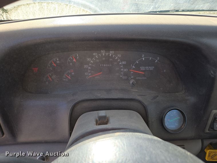 image for item EI4103 2009 Ford  F750 Super Duty XL truck cab and chassis