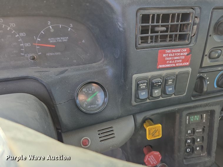 image for item EI4103 2009 Ford  F750 Super Duty XL truck cab and chassis