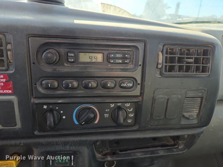 image for item EI4103 2009 Ford  F750 Super Duty XL truck cab and chassis