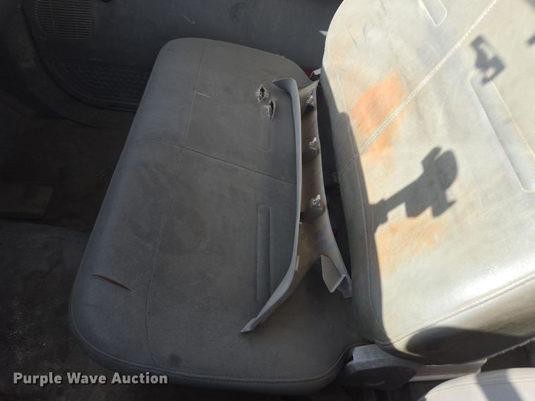 image for item EI4103 2009 Ford  F750 Super Duty XL truck cab and chassis