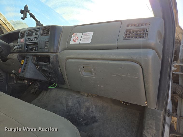 image for item EI4103 2009 Ford  F750 Super Duty XL truck cab and chassis