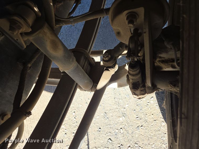 image for item EI4103 2009 Ford  F750 Super Duty XL truck cab and chassis