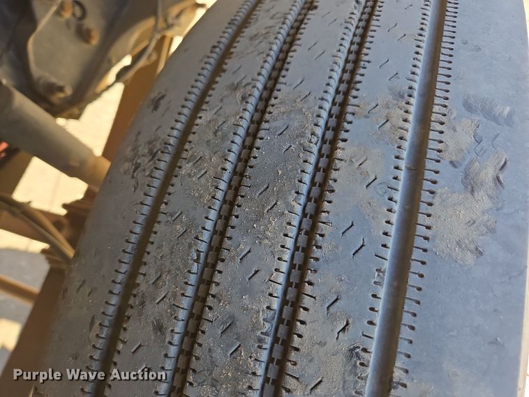 image for item EI4103 2009 Ford  F750 Super Duty XL truck cab and chassis