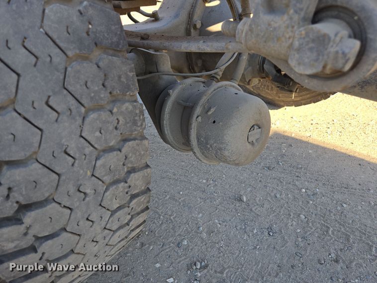 image for item EI4103 2009 Ford  F750 Super Duty XL truck cab and chassis