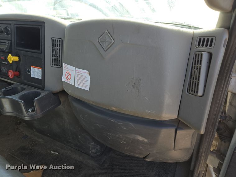 image for item EI4105 2010 International DuraStar 4300 truck cab and chassis